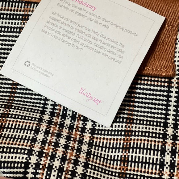 Thirty One Take Along Weekender in Plaid About You Weave BNIP! Has Monogram! - Picture 7 of 13